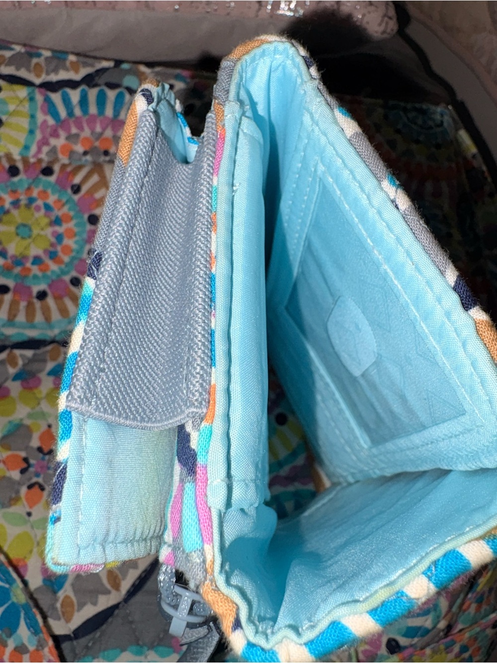 Vera Bradley Sunny Medallion Triple Hipster and Wallet Set - Picture 8 of 16